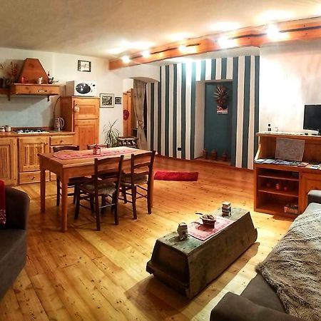 Ferienwohnung Maison Besenval Aosta Exterior foto