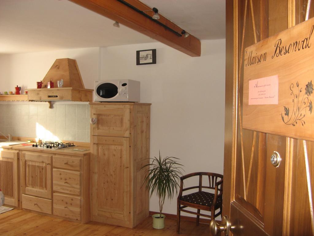 Ferienwohnung Maison Besenval Aosta Zimmer foto