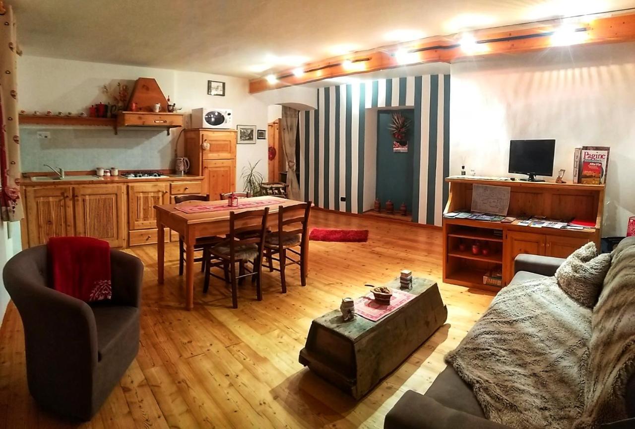Ferienwohnung Maison Besenval Aosta Exterior foto